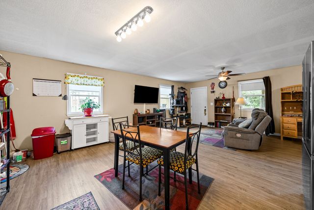 457 Lakeland Dr, Dover, TN 37058