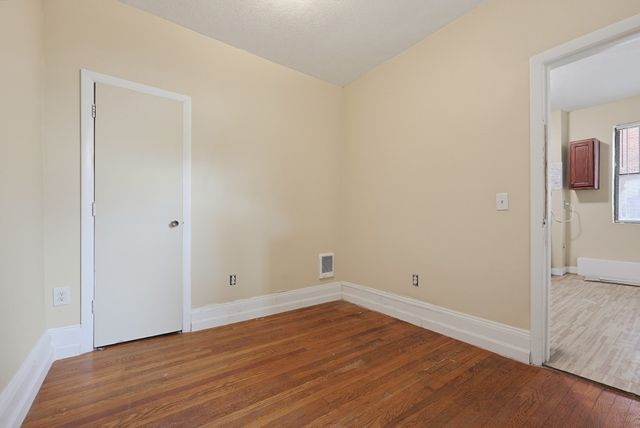 117 Regent St, Boston, MA 02119