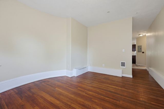 117 Regent St, Boston, MA 02119