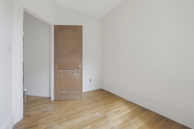 117 Regent St, Boston, MA 02119