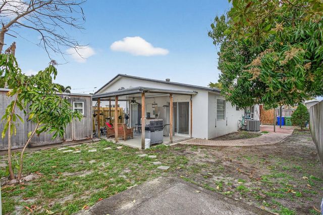 415 SW 61st Terrace, Margate, FL 33068