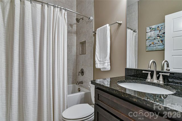 3 Leeds Lane, Black Mountain, NC 28711