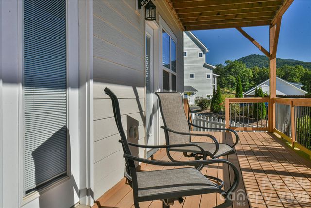 3 Leeds Lane, Black Mountain, NC 28711