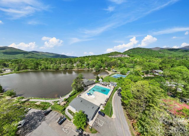 3 Leeds Lane, Black Mountain, NC 28711