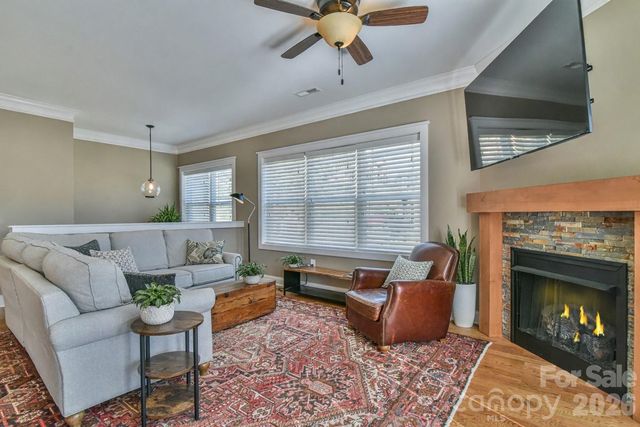 3 Leeds Lane, Black Mountain, NC 28711