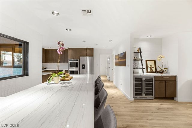 2713 South Miller Lane, Las Vegas, NV 89117