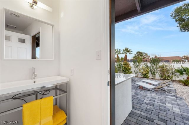 2713 South Miller Lane, Las Vegas, NV 89117