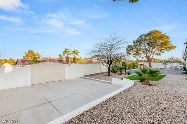 2713 South Miller Lane, Las Vegas, NV 89117