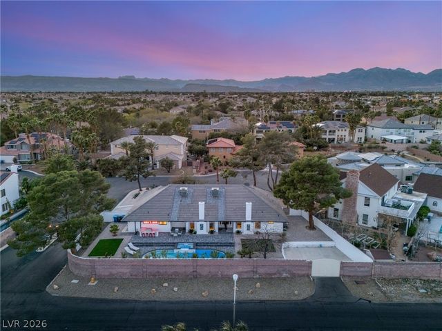 2713 South Miller Lane, Las Vegas, NV 89117