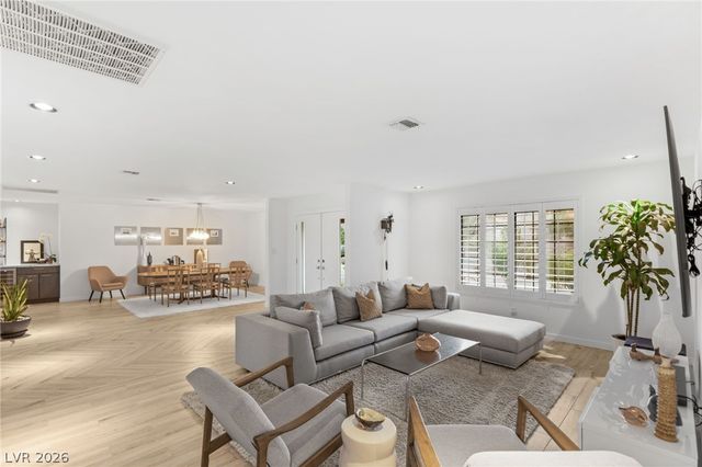 2713 South Miller Lane, Las Vegas, NV 89117