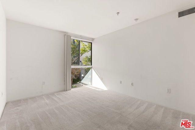 267 S San Pedro Street 213, Los Angeles, CA 90012