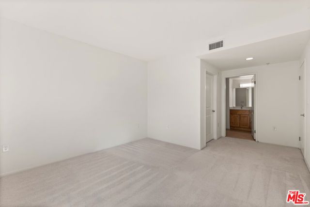 267 S San Pedro Street 213, Los Angeles, CA 90012