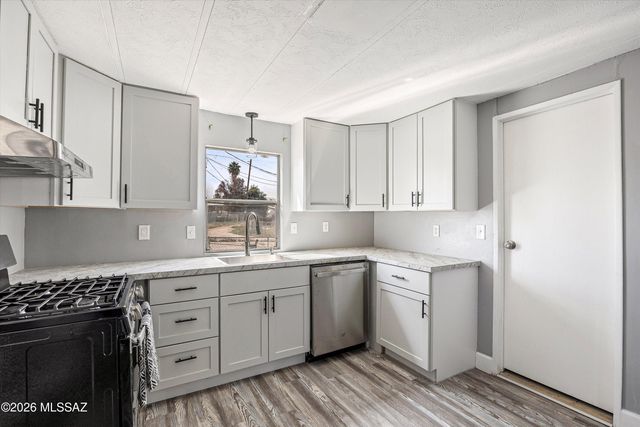 917 W Siglo Place, Tucson, AZ 85705