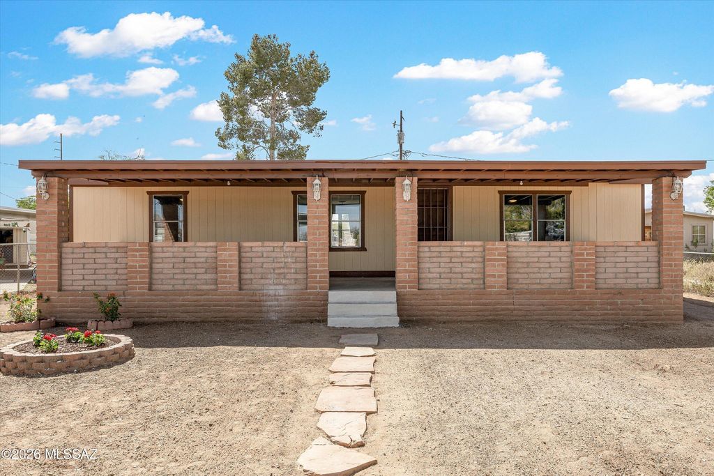 917 W Siglo Place, Tucson, AZ 85705