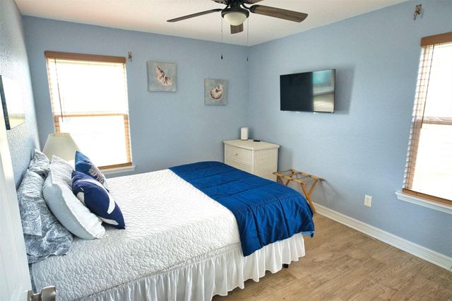 1218 Fort Velasco Drive, Surfside Beach, TX 77541