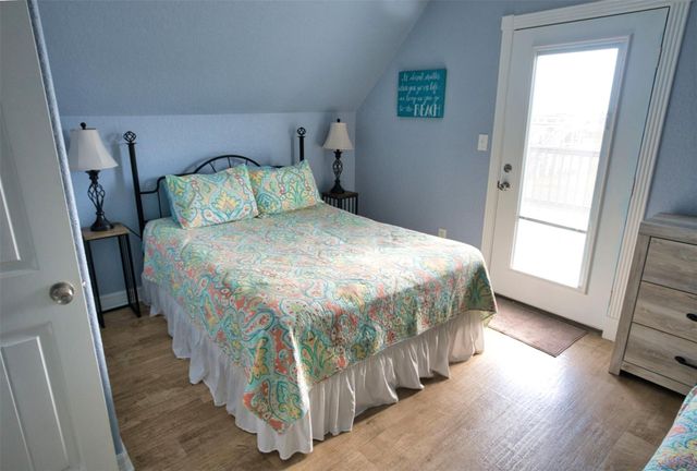 1218 Fort Velasco Drive, Surfside Beach, TX 77541