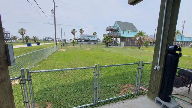 1218 Fort Velasco Drive, Surfside Beach, TX 77541