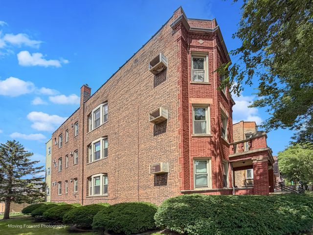 3342 S Lowe Avenue, Chicago, IL 60616