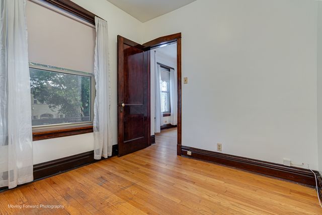 3342 S Lowe Avenue, Chicago, IL 60616