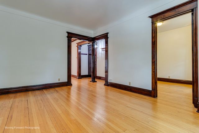 3342 S Lowe Avenue, Chicago, IL 60616