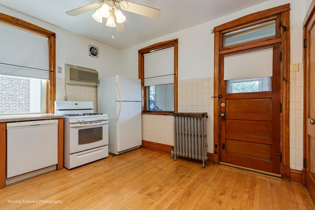 3342 S Lowe Avenue, Chicago, IL 60616