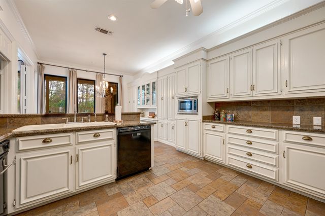 3160 Stacy Lane, Paris, TX 75460