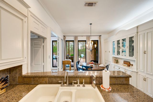 3160 Stacy Lane, Paris, TX 75460