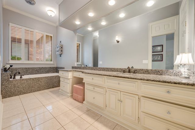 3160 Stacy Lane, Paris, TX 75460