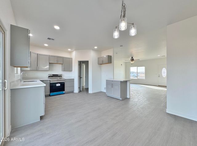 9022 W TORREON Drive, Arizona City, AZ 85123