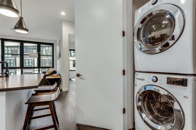 800 Embassy DR 513, Austin, TX 78702