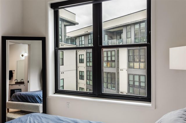 800 Embassy DR 513, Austin, TX 78702