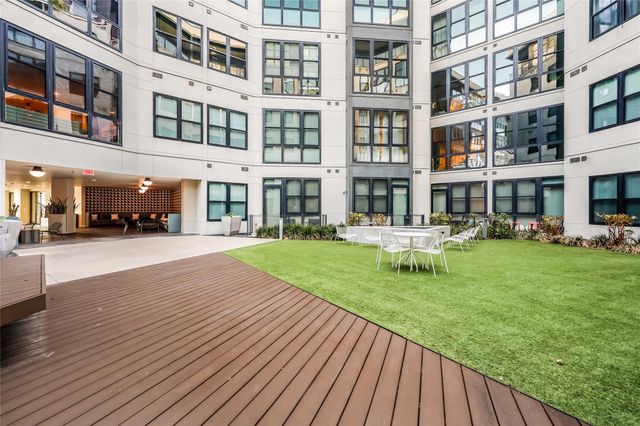 800 Embassy DR 513, Austin, TX 78702