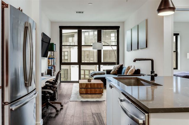 800 Embassy DR 513, Austin, TX 78702