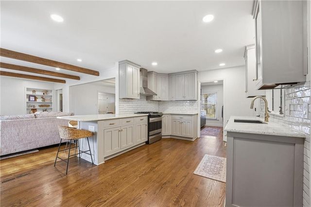 9930 Floyd Street, Overland Park, KS 66212