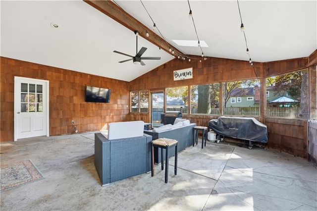 9930 Floyd Street, Overland Park, KS 66212