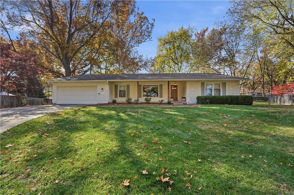 9930 Floyd Street, Overland Park, KS 66212