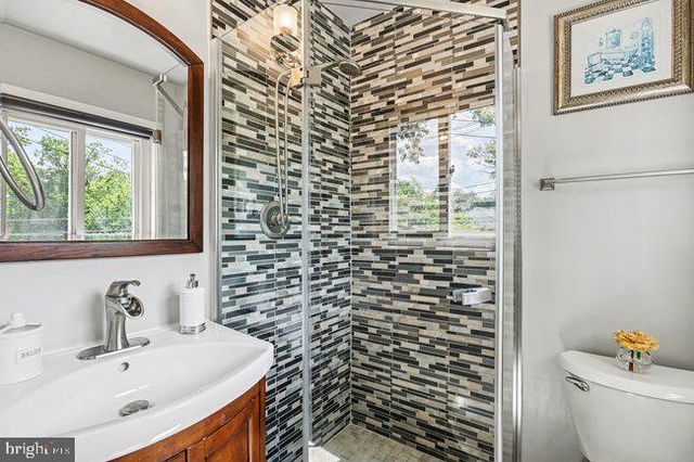 3808 FRANCONIA RD, Alexandria, VA 22310
