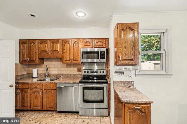 3808 FRANCONIA RD, Alexandria, VA 22310