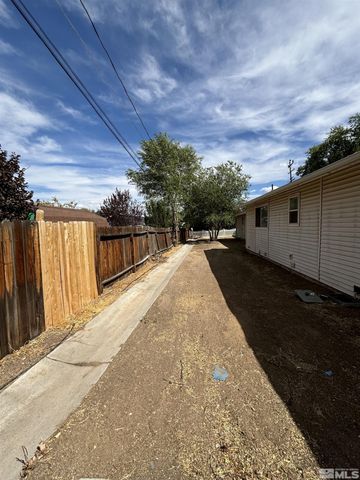 1435 Hunter Lake Drive, Reno, NV 89509