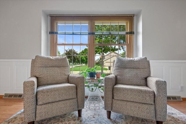8317 S 42nd STREET, Franklin, WI 53132