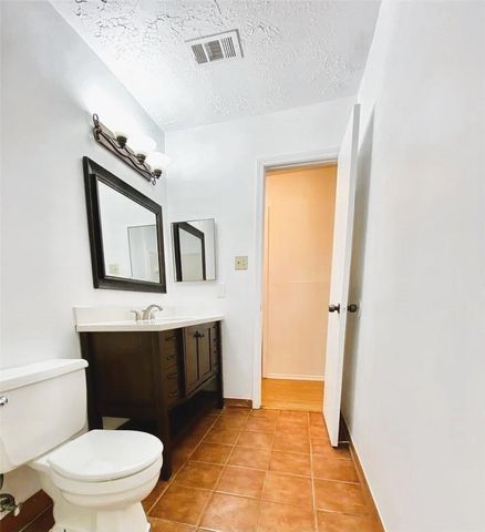 3315 Honey Creek Drive, Houston, TX 77082