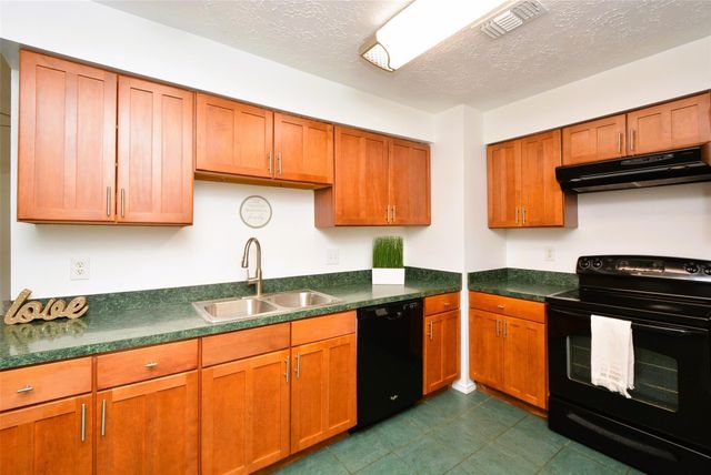 3315 Honey Creek Drive, Houston, TX 77082