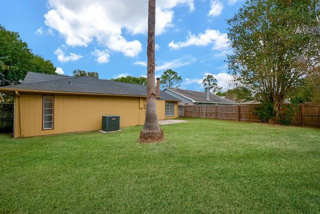 3315 Honey Creek Drive, Houston, TX 77082