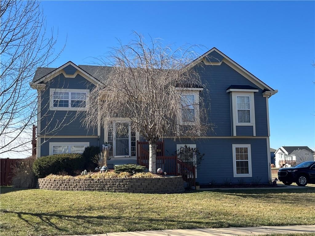 760 N Spruce Street, Gardner, KS 66030