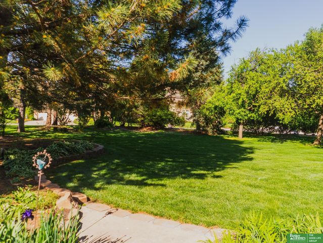 21516 Arbor Street, Elkhorn, NE 68022