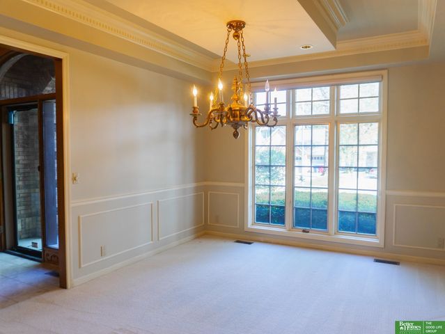 21516 Arbor Street, Elkhorn, NE 68022