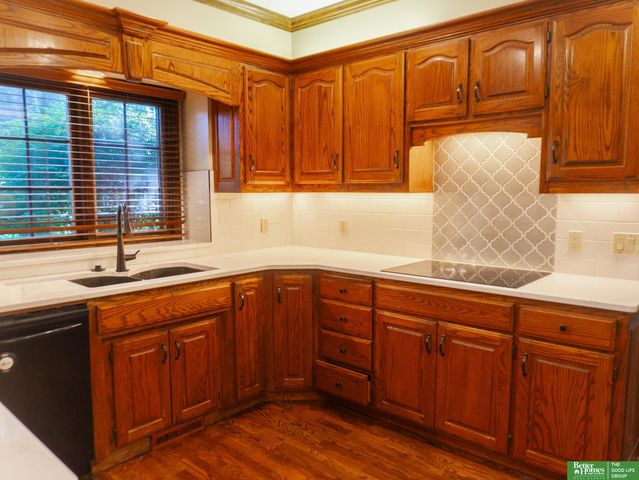 21516 Arbor Street, Elkhorn, NE 68022