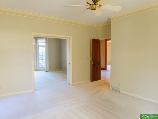 21516 Arbor Street, Elkhorn, NE 68022