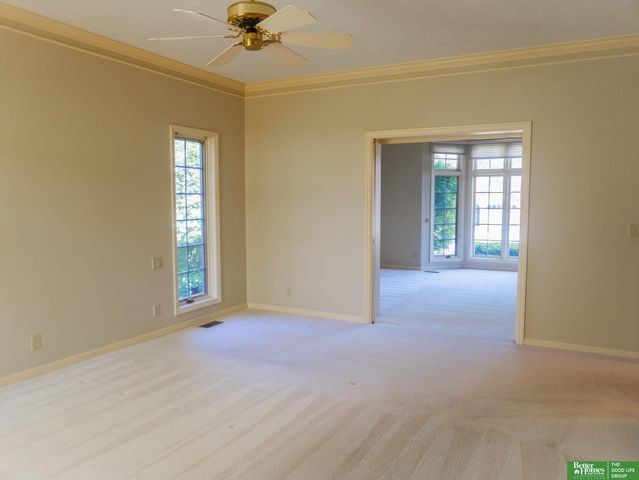 21516 Arbor Street, Elkhorn, NE 68022