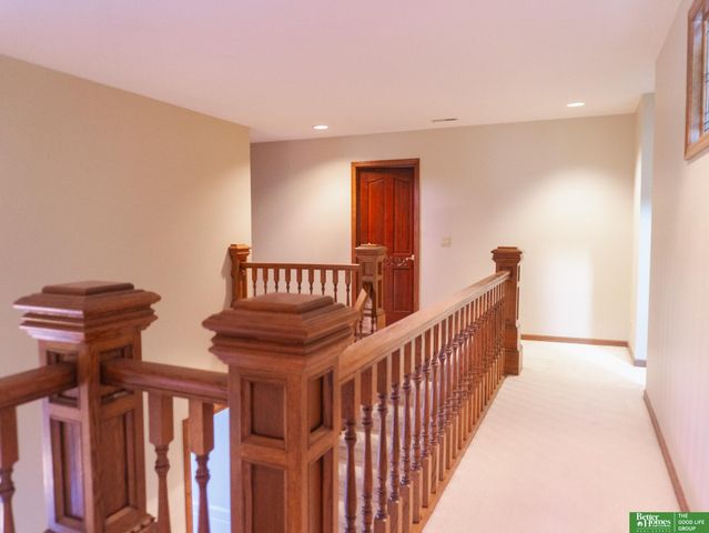 21516 Arbor Street, Elkhorn, NE 68022